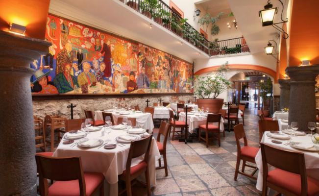 <span style="font-weight: bold; font-style: italic;">Restaurantes</span><br>